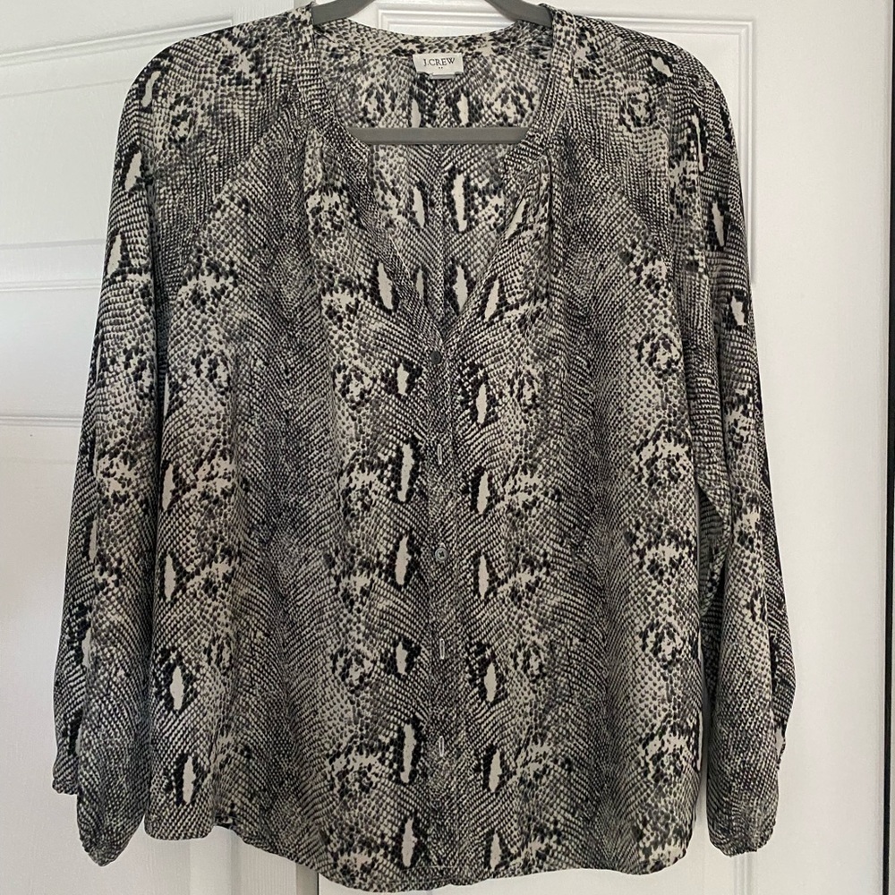 EUC J Crew factory size medium snakeskin top